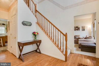 16105 Olmstead Ln, Woodbridge, VA 22191 - photo 2