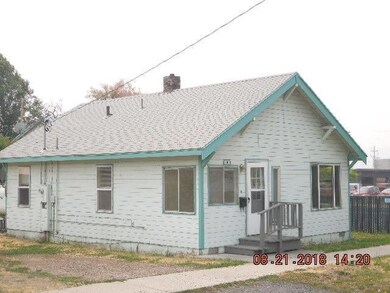 2008 Eberlein Ave, Klamath Falls, OR 97601 - photo 2