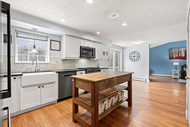 232 Melendy Rd, Milford, NH 03055 - photo 4