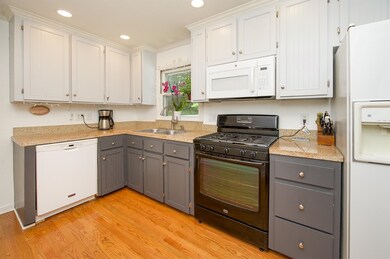 9 Bear Hill Rd, Newton, NH 03858 - photo 5