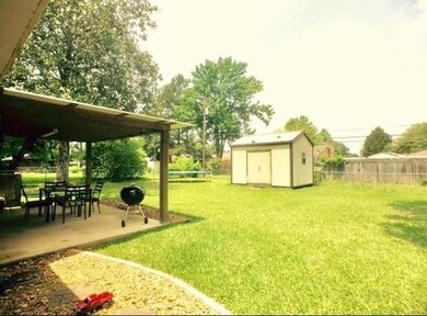 Covered Patio w/ Outside Storage