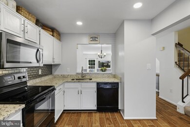 13936 Gunners Place, Centreville, VA 20121 - photo 6