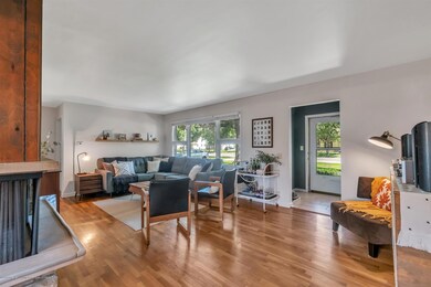 07-2400 Pleasant Grove Rd.-WindowSt