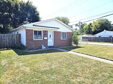 1704 E Meyers Ave, Hazel Park, MI 48030 - photo 2
