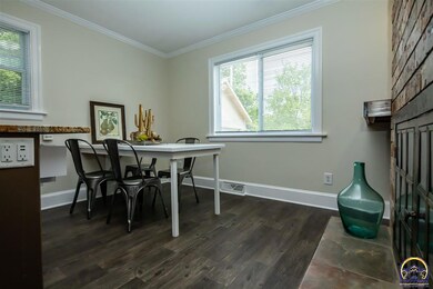 8724 SW 10th Ave, Topeka, KS 66615 - photo 7