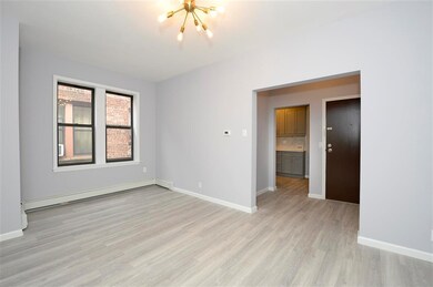 258 Clendenny Ave unit 5, Jersey City, NJ 07304 - photo 4
