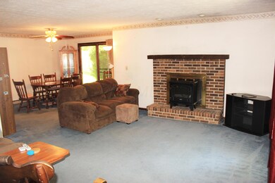 916 Hickory Dr, Marysville, OH 43040 - photo 4