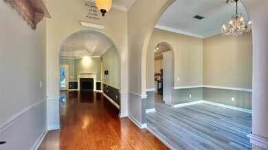 Foyer upon entry