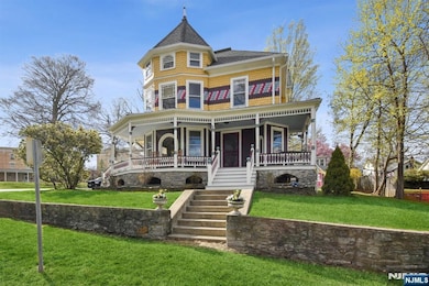 412 W Plane St, Hackettstown, NJ 07840 - photo 5