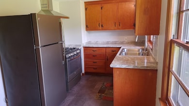 335 Tolend Rd, Dover, NH 03820 - photo 4