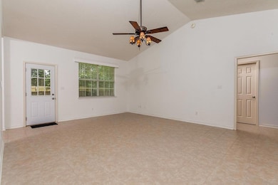 3424 Holt Cir, Pensacola, FL 32526 - photo 5