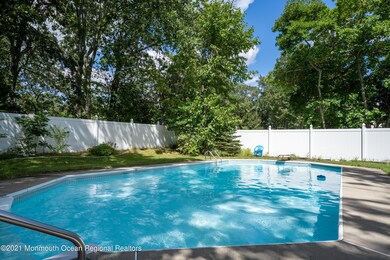 11 Darien Rd Pool