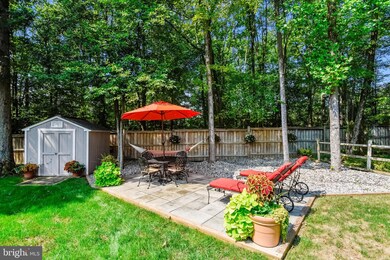 8516 Chase Glen Cir, Fairfax Station, VA 22039 - photo 3