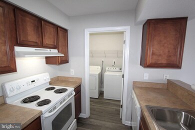 11256 Torrie Way unit J, Bealeton, VA 22712 - photo 5