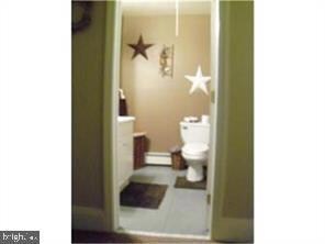 1018 Hansen Place, Darby, PA 19023 - photo 2