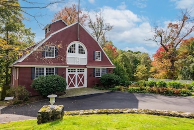 458 Glen Rd, Weston, MA 02493 - photo 3