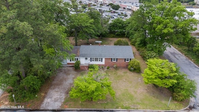 607 Pinetree Dr, New Bern, NC 28562 - photo 2