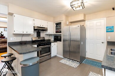 06-Kitchen_ELI02674-Edit