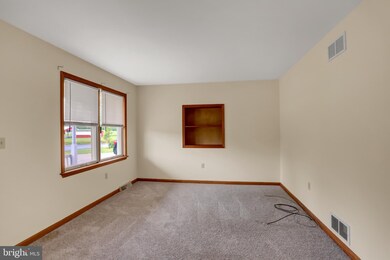 896 Sheck Dr, Newport, PA 17074 - photo 6