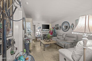 1844 E Avenue j2 unit 4, Lancaster, CA 93535 - photo 5