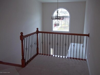 15 Maria Dr, Wilkes-Barre, PA 18706 - photo 5