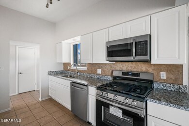 10512 Saigon Dr, El Paso, TX 79925 - photo 3