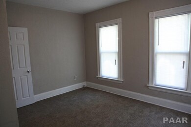1823 W 6th St, Davenport, IA 52802 - photo 2