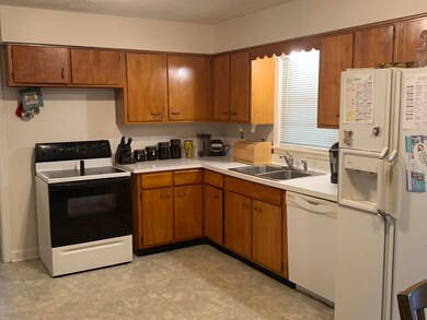 7809 Donegal Dr, Louisville, KY 40219 - photo 4