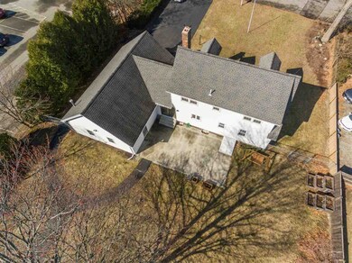 11 Chester St, Nashua, NH 03064 - photo 4