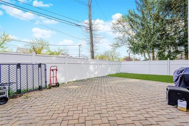 68 Erika Loop, Staten Island, NY 10312 - photo 4