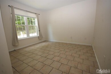 6211 Cedar Ct, Monmouth Junction, NJ 08852 - photo 7