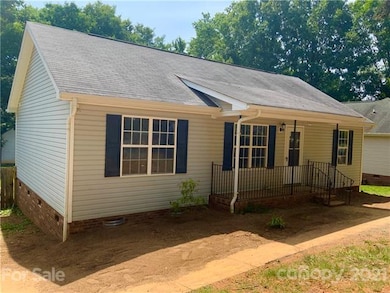 404 Perry Ln, Marshville, NC 28103 - photo 2