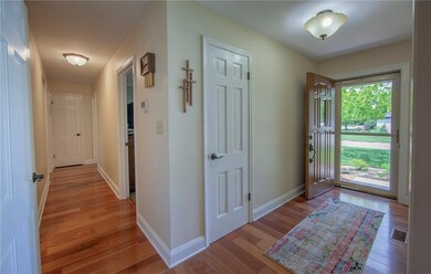 3709 Fairfield Ln, Anderson, IN 46012 - photo 5