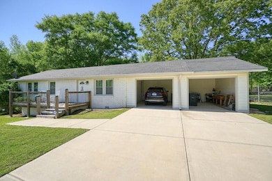 Single story home featuring crawl space, concrete 