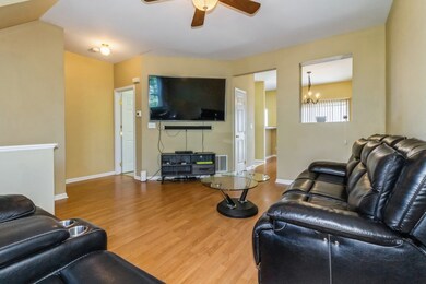 1105 Village Center Pkwy unit 6, Aurora, IL 60506 - photo 3