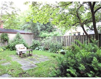 18 Hillside Ave unit 18, Cambridge, MA 02140 - photo 2