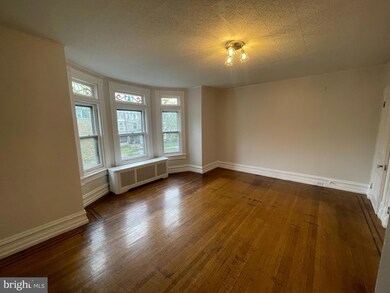 834 Centre Ave unit 1 & 2 FLOOR, Reading, PA 19601 - photo 2