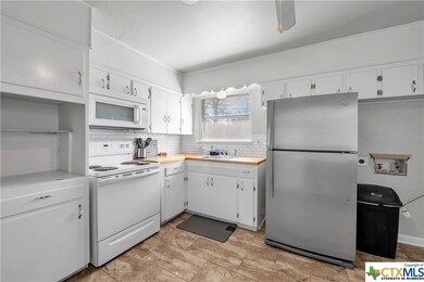 522 Bowden Ave, Copperas Cove, TX 76522 - photo 5