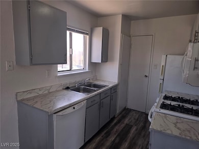 1724 Breckenwood Ct unit 4, Las Vegas, NV 89115 - photo 3
