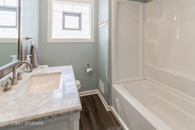 470 N Ida Ln, Elmhurst, IL 60126 - photo 4