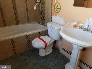 9 Belhurst Ln, Willingboro, NJ 08046 - photo 5