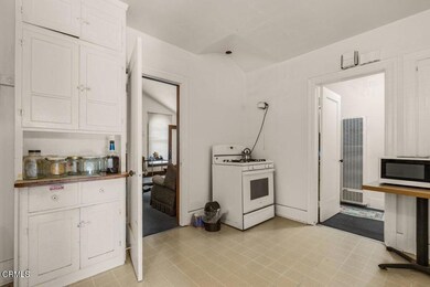 543 N Olive Kitchen2