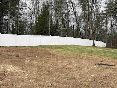 5 Sheldon Rd, Derry, NH 03038 - photo 4