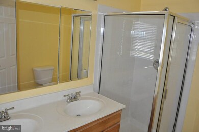 2001 Braley Point Ct, Odenton, MD 21113 - photo 4