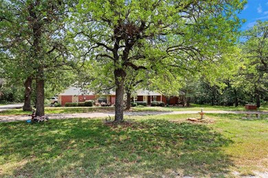 137 Mariah Dr, Weatherford, TX 76087 - photo 3