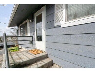 702 NW 6th St, Pendleton, OR 97801 - photo 2