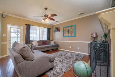 1908 N Mission Cir, Friendswood, TX 77546 - photo 5