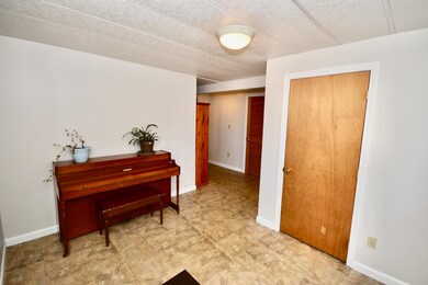 16 Campbell St, Allenstown, NH 03275 - photo 7