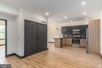 140 Church St unit C11, Phoenixville, PA 19460 - photo 6