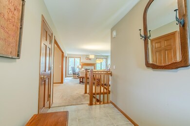 1164 Dolan Dr, Sun Prairie, WI 53590 - photo 6